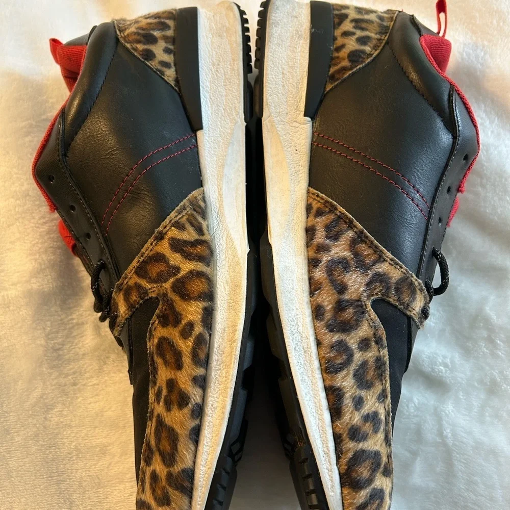 Aldo black and brown cheetah print lace up sneakers size 10 red accents